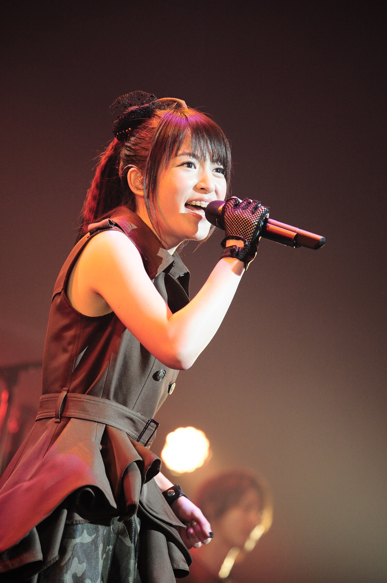 小松未可子「ハピこし！ライブ2015 ～青春×SURVIVAL～」の様子。（撮影：岡本麻衣）