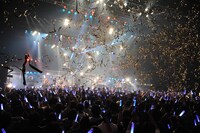 小松未可子「ハピこし！ライブ2015 ～青春×SURVIVAL～」アンコールの様子。（撮影：岡本麻衣）