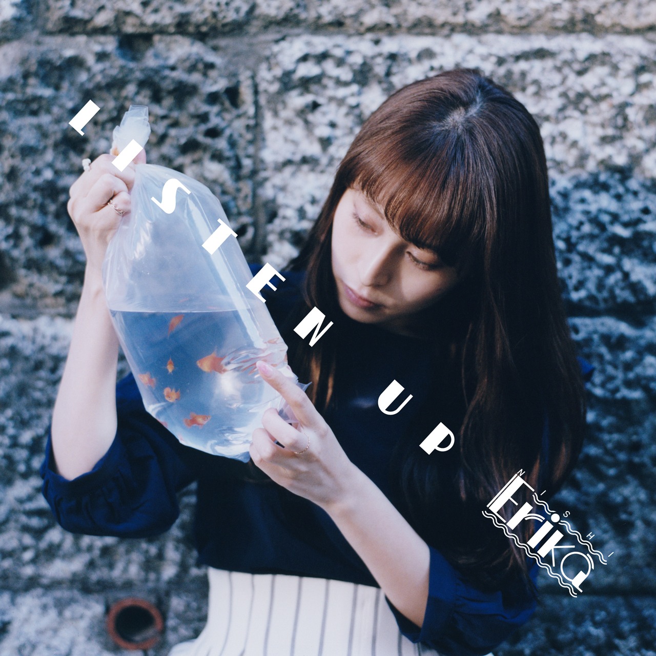 西恵利香「LISTEN UP」ジャケット