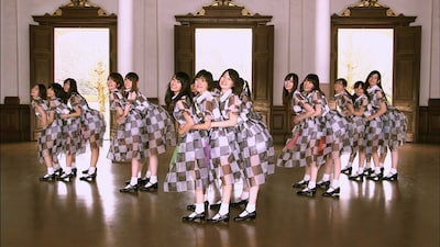乃木坂46「おいでシャンプー」のミュージックビデオのワンシーン。