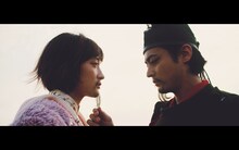 水曜日のカンパネラ「小野妹子」ミュージックビデオのワンシーン。