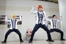 左から榊原タツキ、神生アキラ、朴ウィト。