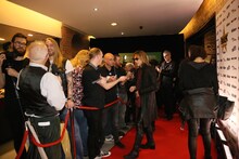 インタビューに応えるYOSHIKI。（写真提供：ジャパンミュージックエージェンシー）