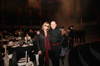 「Classic Rock Awards」参加者とYOSHIKI。（写真提供：ジャパンミュージックエージェンシー）