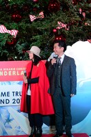 「Shibuya Hikarie Christmas 2015 ～WONDERLAND～」クリスマスツリー点灯式の様子。