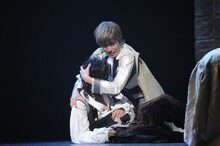 左から青木玄徳、神永圭佑。