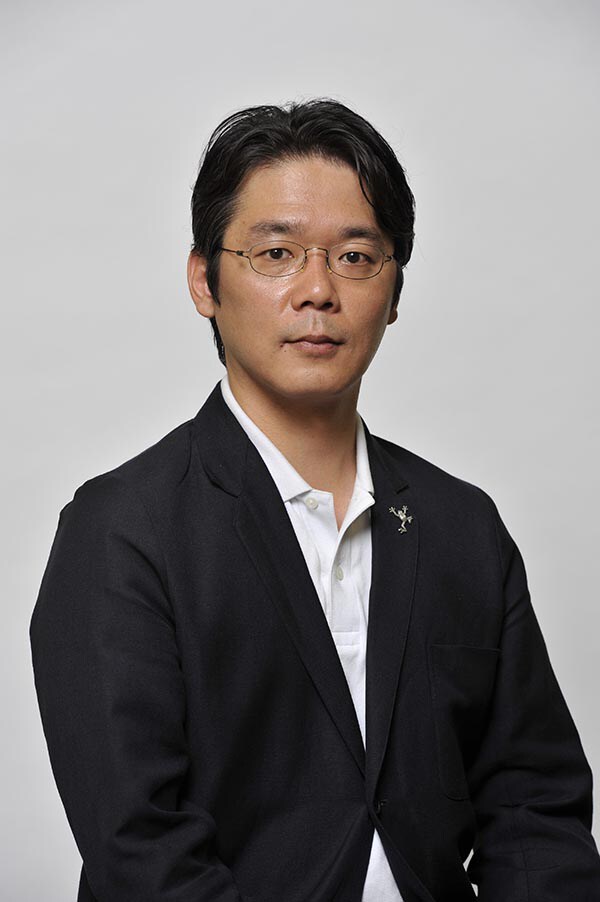 円城塔 (c)新潮社