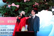 「Shibuya Hikarie Christmas 2015 ～WONDERLAND～」クリスマスツリー点灯式の様子。