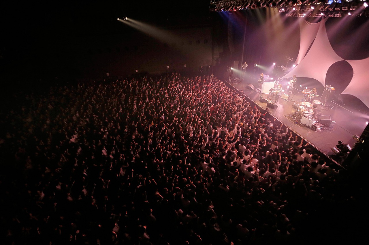 Galileo Galileiの「“broken tower tour” 2015」最終公演の様子。（写真提供：SME Records）