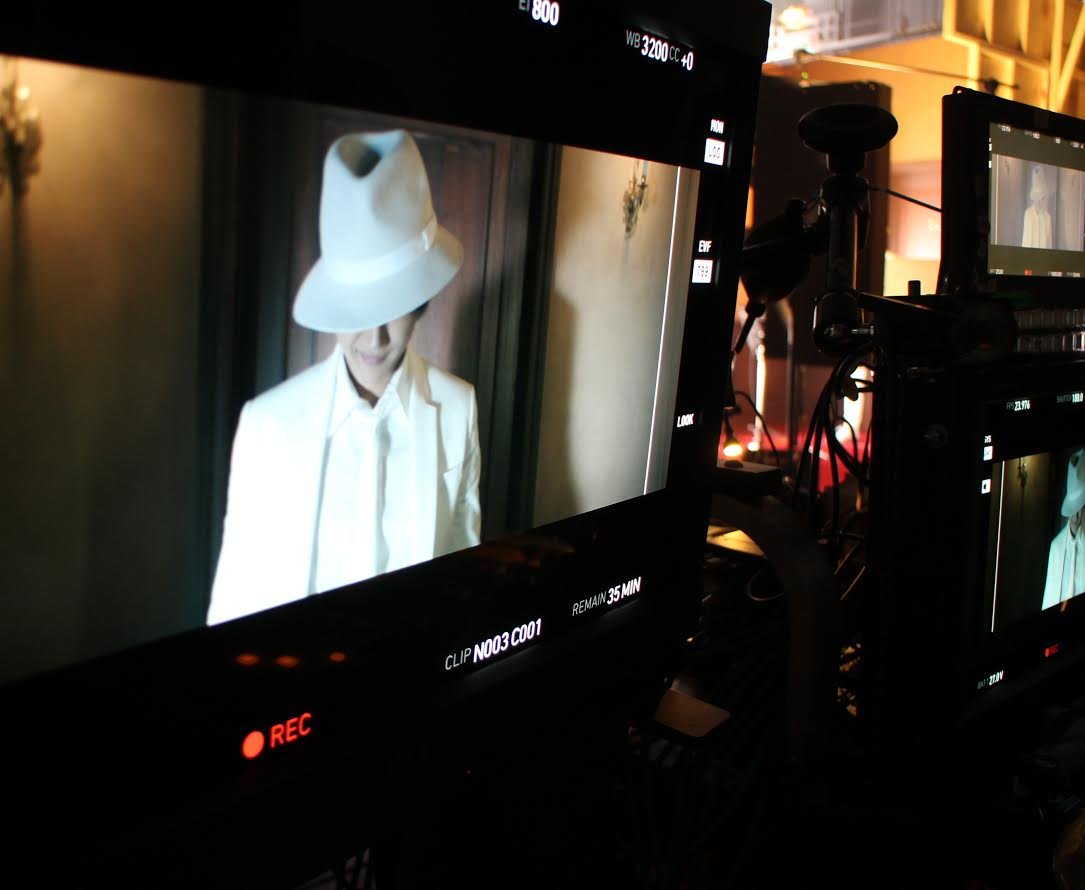 Nissy「Playing With Fire」ジャケット - AAA西島隆弘＝Nissy、Xmas