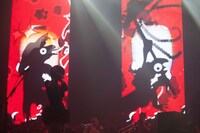 椎名林檎「椎名林檎と彼奴等がゆく 百鬼夜行2015」11月6日東京・NHKホール公演の様子。 （撮影：荒井俊哉）