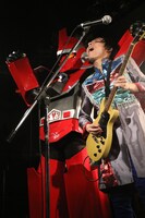 科楽特奏隊のライブの様子。（撮影：飯田祐真）