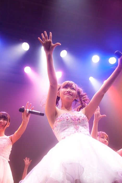 新木さくら生誕公演「sakura days」の様子。（写真提供：ジョブ・ネット）