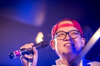 斉藤伸也（Vo, GAYA, Programming）（撮影：大橋祐希）