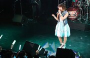 「飯田里穂 First Live rippi-rippi-rippi」の様子。(撮影:森久)