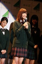 渡邉理佐（写真提供：Sony Music Records）