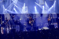 flumpoolのライブの様子。（撮影：古渓一道）