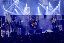 flumpoolのライブの様子。（撮影：古渓一道）