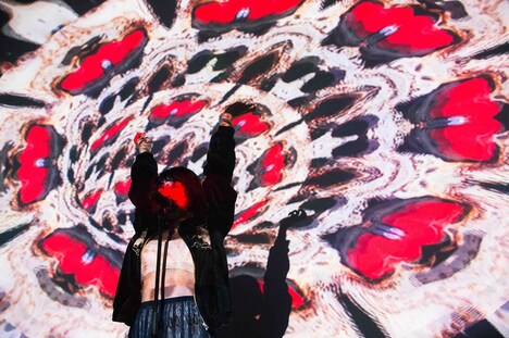 コムアイ(撮影:雨宮透貴)