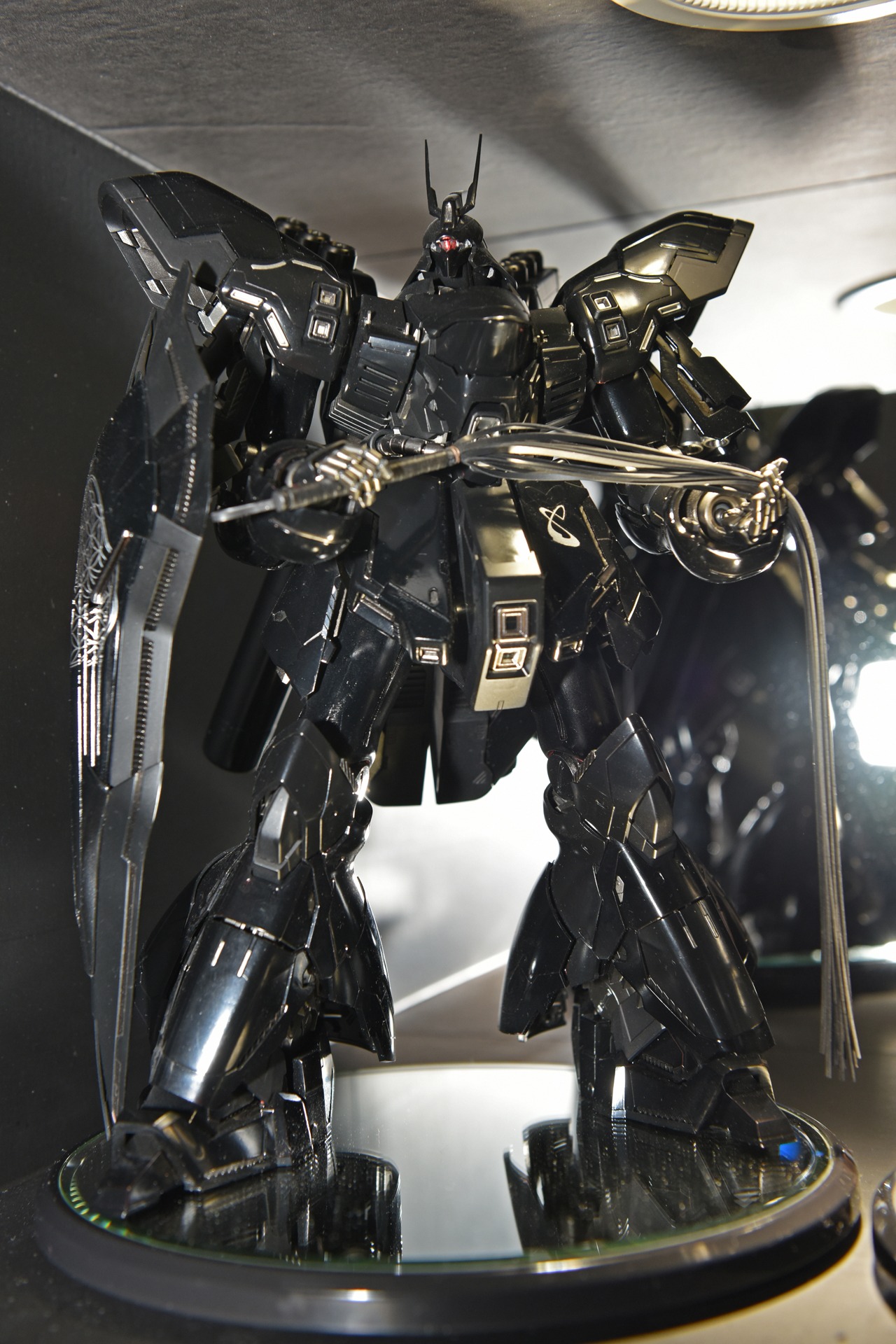 SUGIZO（LUNA SEA、X JAPAN、Juno Reactor）のガンプラ作品。