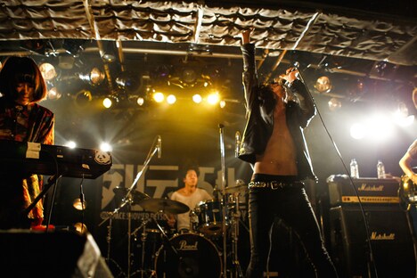 最終少女ひかさ（撮影：窪田亮）