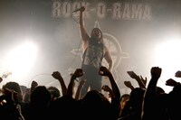 HER NAME IN BLOOD（撮影：鈴木公平）