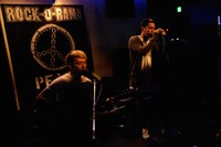 SWANKY DANK（撮影：タカハシアキラ）