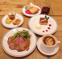 TOWER RECORDS CAFE表参道店で提供されるスペシャルコース。
