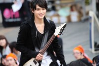 客席を歩くGORO。（撮影：岡本麻衣）