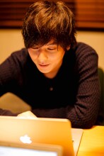 山村隆太（Vo）（撮影：上飯坂一）