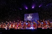 握手会イベントの様子。(c)AKS