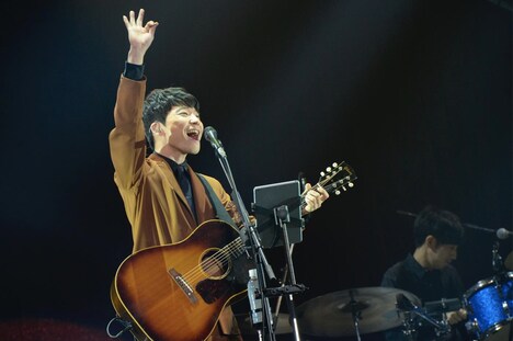 星野源 (c)テレビ朝日ドリームフェスティバル2015