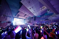 「イヤホンズ vs Aice5～それがユニット！～」の様子。（Photo by HAJIME KAMIIISAKA）