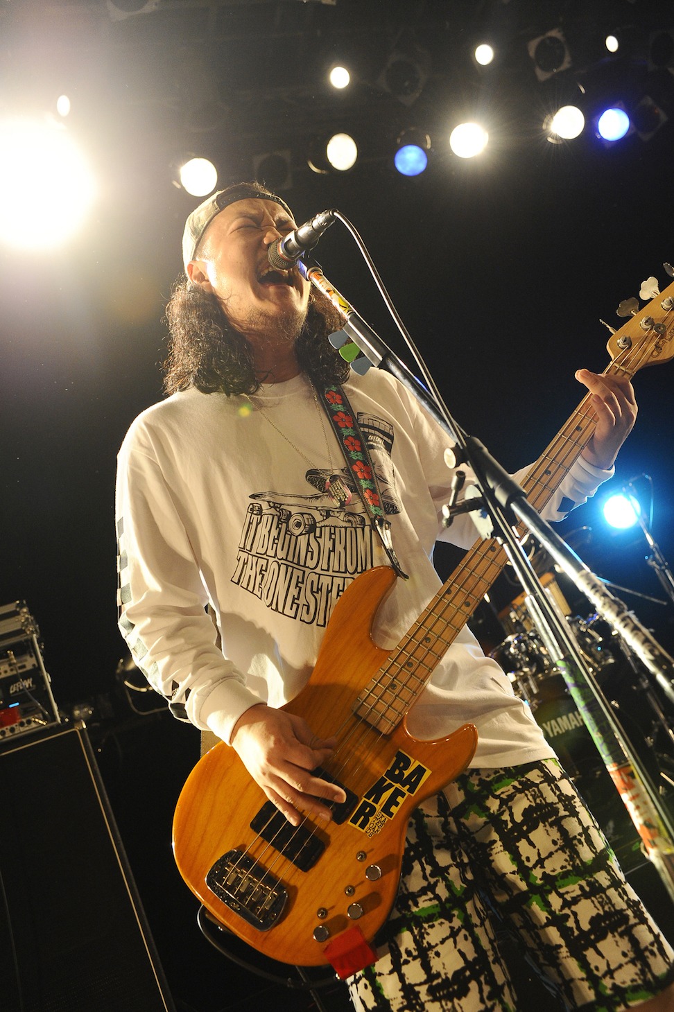 ヒロキ（Vo, B / MINAMI NiNE）（Photo by Yuji Honda）
