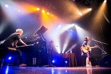 「植田真梨恵LIVE OF LAZWARD PIANO –青い廃墟-」大阪・BIGCAT公演の様子。