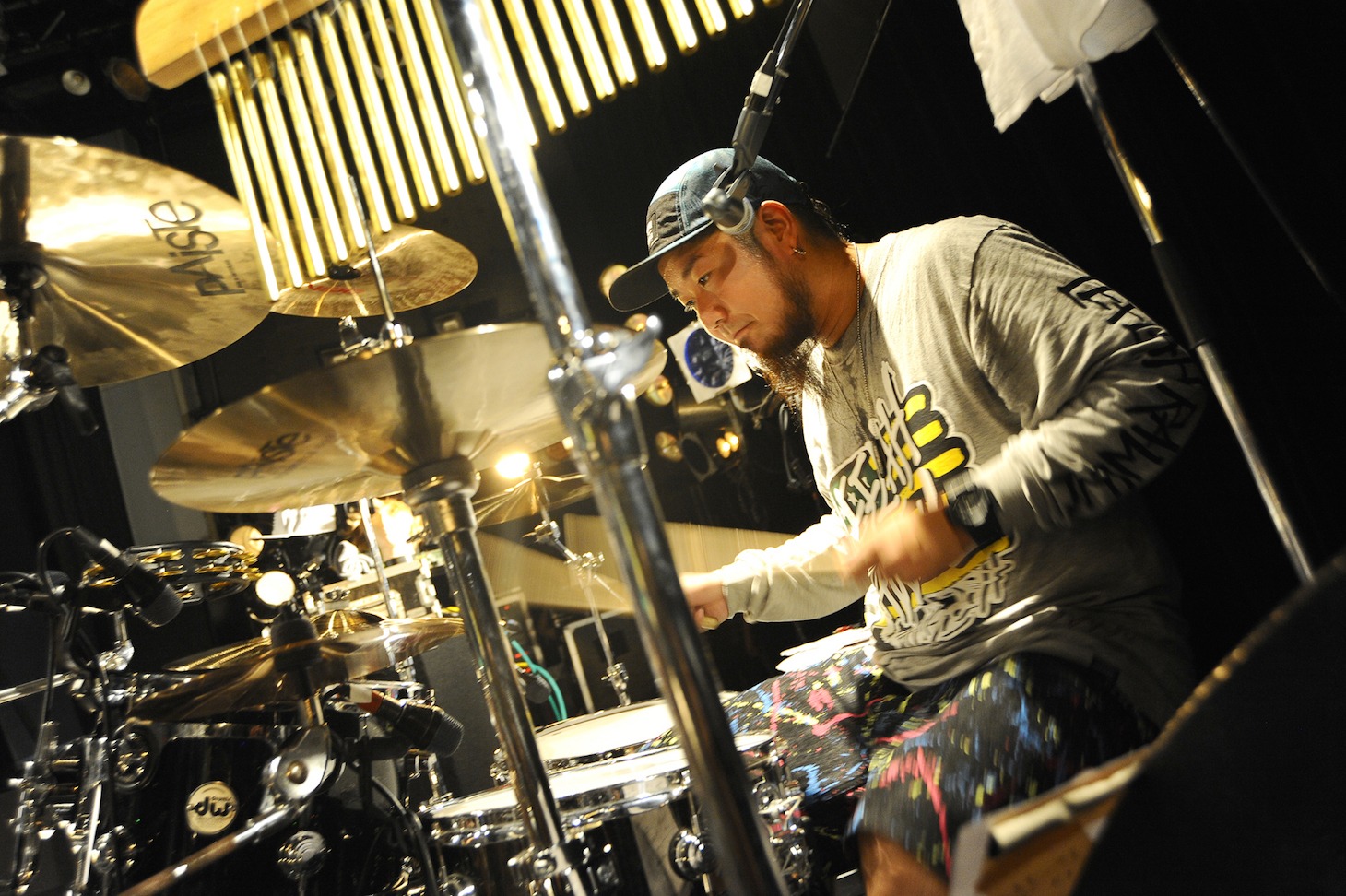 FUJI（Dr, Cho / WANIMA）（Photo by Yuji Honda）
