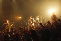 「Brian the Sun『シュレディンガーの猫』リリースツアー『マタタビ ツアー 2015→2016』」初日公演の様子。 （Photo by Mami Naito）