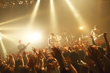 「Brian the Sun『シュレディンガーの猫』リリースツアー『マタタビ ツアー 2015→2016』」初日公演の様子。 （Photo by Mami Naito）