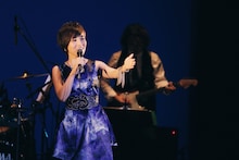 「Nao Yoshioka Rising Japan Tour 2015 -Living Our Dreams」東京・イイノホール公演の様子。 （Photo by Tsuneo Koga）