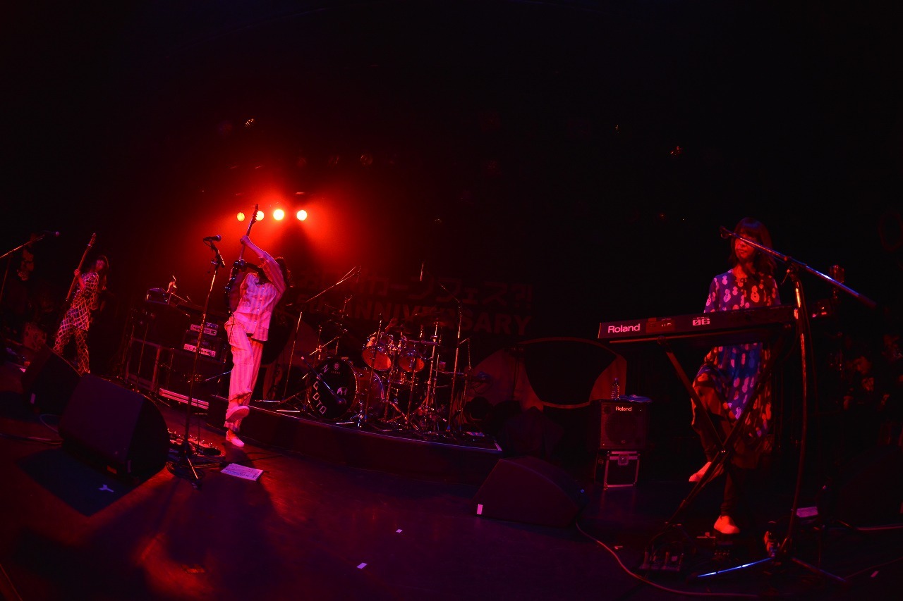 「お口ポカーンフェス?! NEGOTO 5th Anniversary ～バク TO THE FUTURE～」1stステージの様子。（Photo by AZUSA TAKADA）