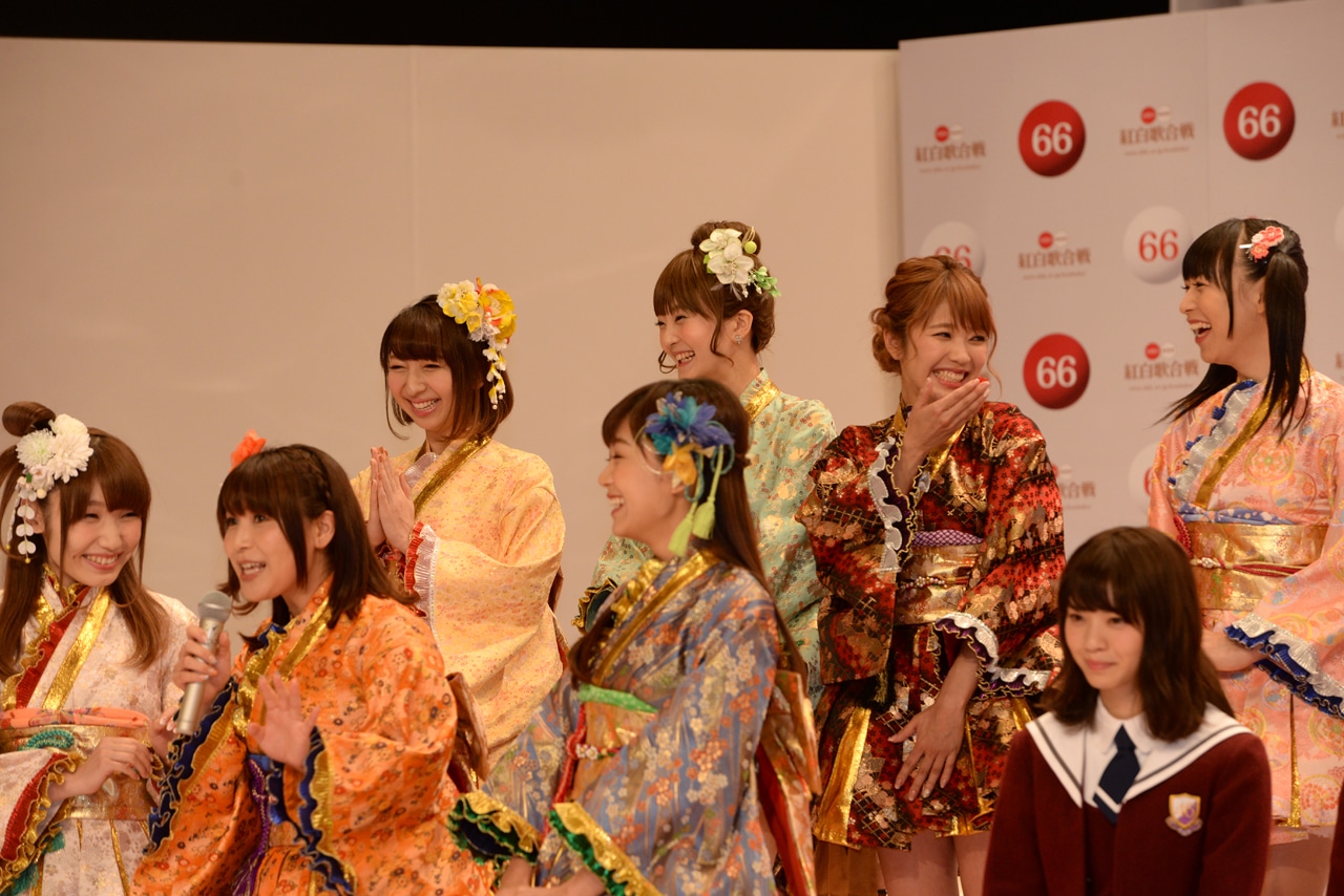 μ's