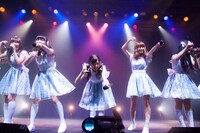 LinQ「FRONTIER～LinQ 第三楽章～」発売記念ライブの様子。（写真提供：ジョブ・ネット）