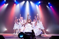 LinQ「FRONTIER～LinQ 第三楽章～」発売記念ライブの様子。（写真提供：ジョブ・ネット）