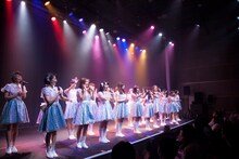 LinQ「FRONTIER～LinQ 第三楽章～」発売記念ライブの様子。（写真提供：ジョブ・ネット）