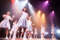 LinQ「FRONTIER～LinQ 第三楽章～」発売記念ライブの様子。（写真提供：ジョブ・ネット）