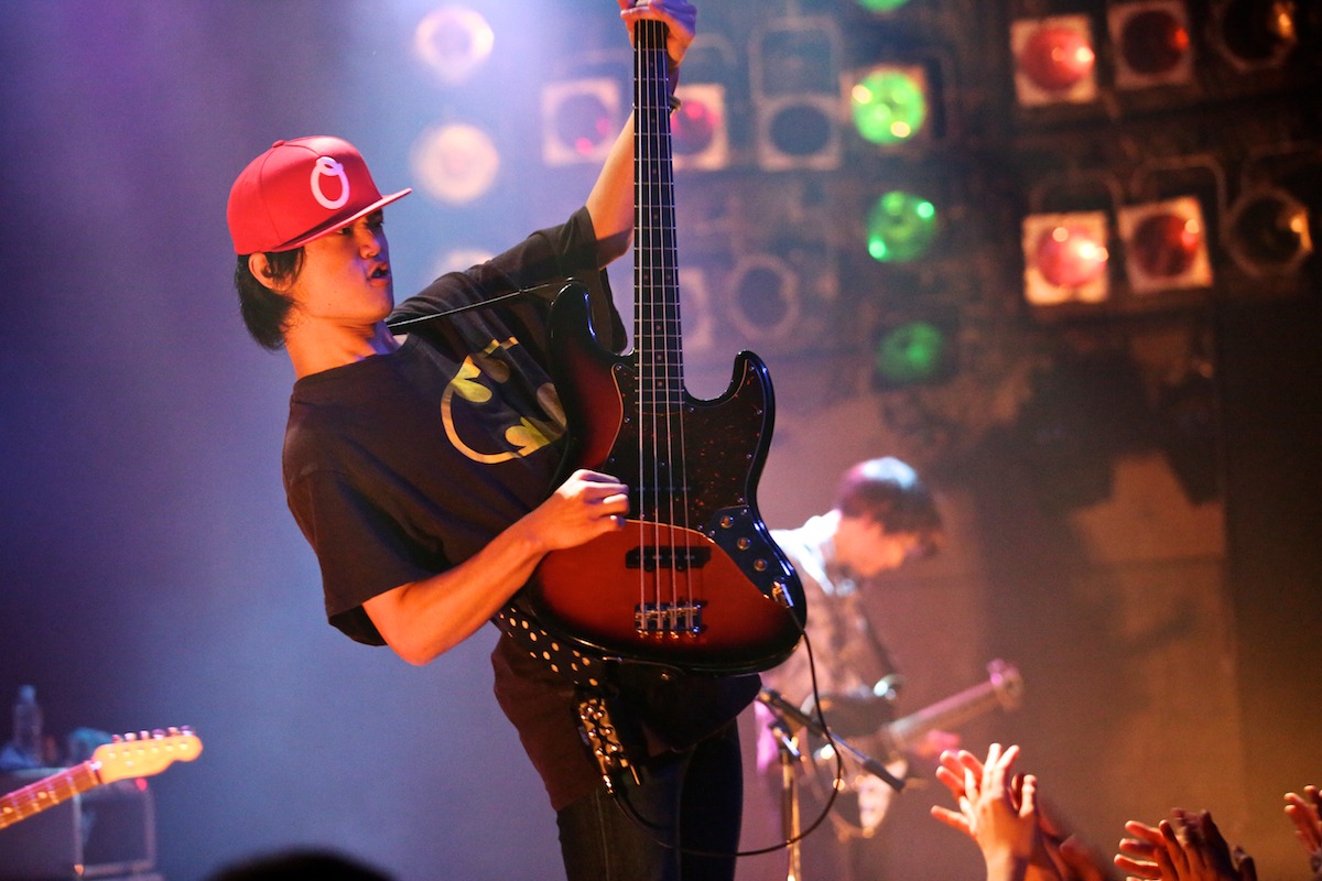 白山治輝（B, Cho / Brian the Sun） （Photo by Viola Kam［V'z Twinkle Photography］）