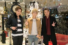 左から登坂広臣、岩田剛典、今市隆二。