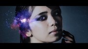 Flower「瞳の奥の銀河（ミルキーウェイ）」ミュージックビデオのワンシーン。
