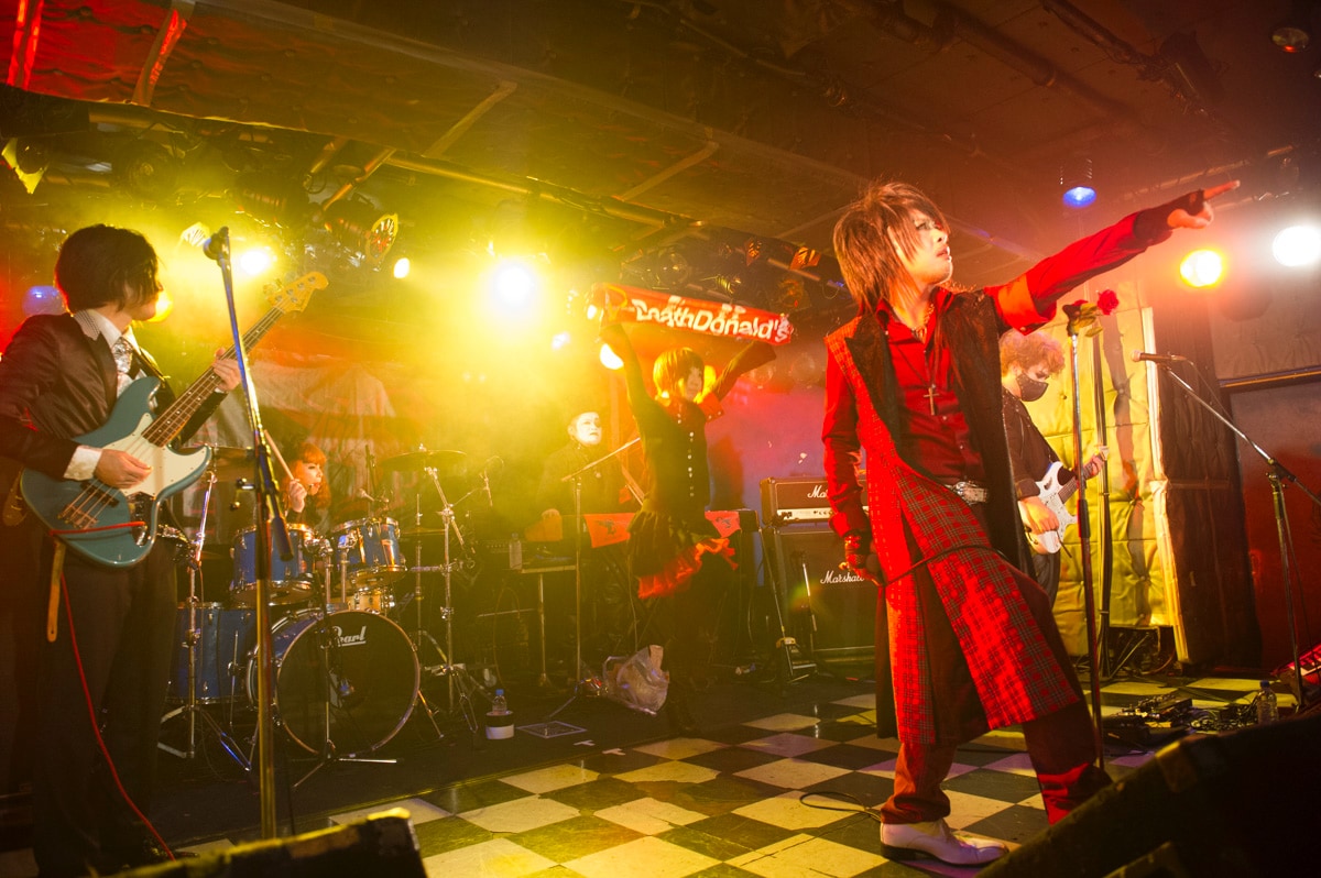 Fly or Die×清 竜人25、異色グループ同士の「ラーメン二郎みたいな」ツーマン