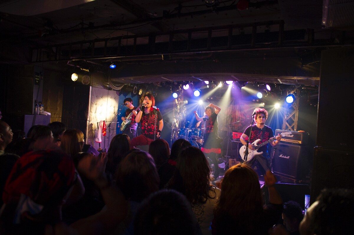 Fly or Die×清 竜人25、異色グループ同士の「ラーメン二郎みたいな 